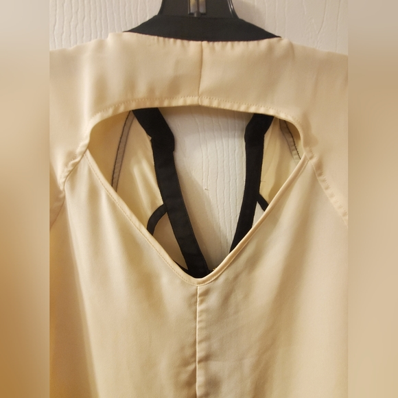 Venus top - Picture 11 of 11